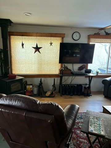 17 Crown Street, Nashua, NH 03060