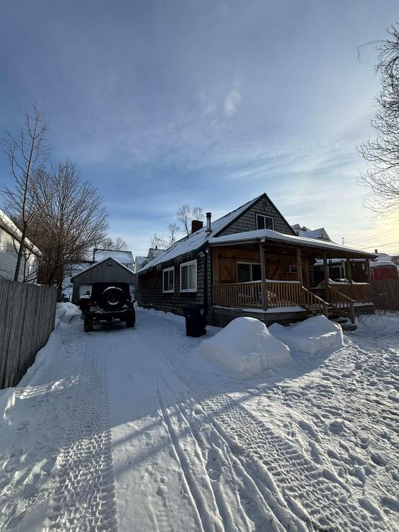 17 Crown Street, Nashua, NH 03060