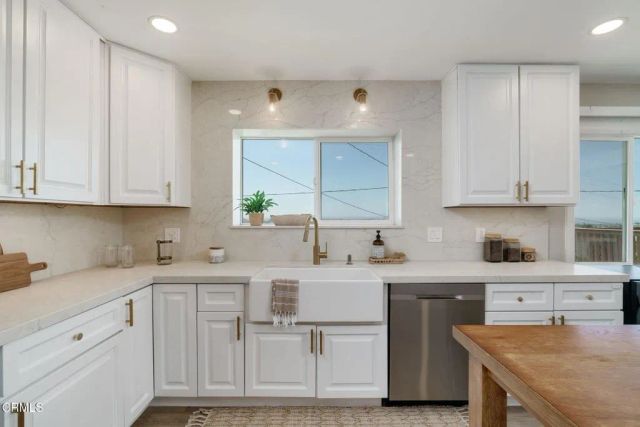 3124 Grove Street, Ventura, CA 93003