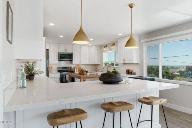 3124 Grove Street, Ventura, CA 93003