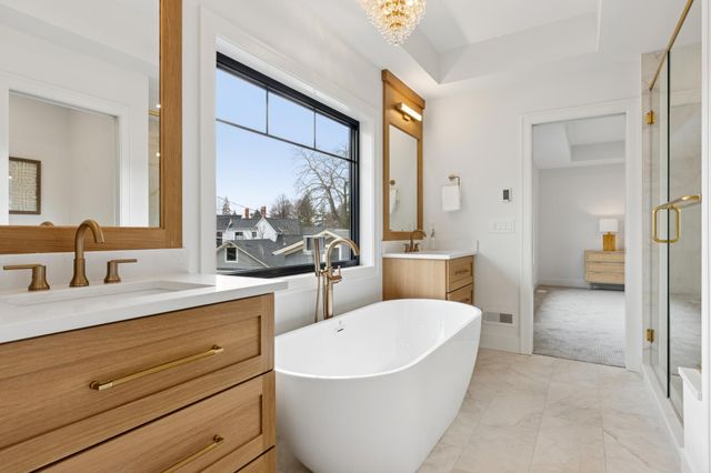 1967 Sheridan Avenue S, Minneapolis, MN 55405