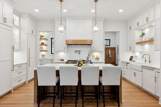 1967 Sheridan Avenue S, Minneapolis, MN 55405