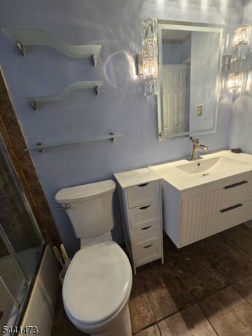 115 Oak St, Old Bridge Twp., NJ 08857