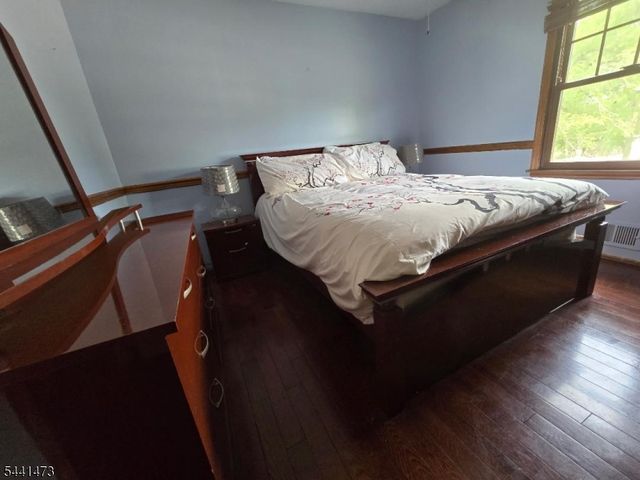115 Oak St, Old Bridge Twp., NJ 08857