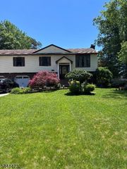 115 Oak St, Old Bridge Twp., NJ 08857