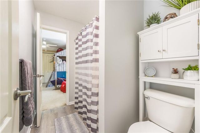 8718 Ridgeway Court, Kansas City, MO 64138