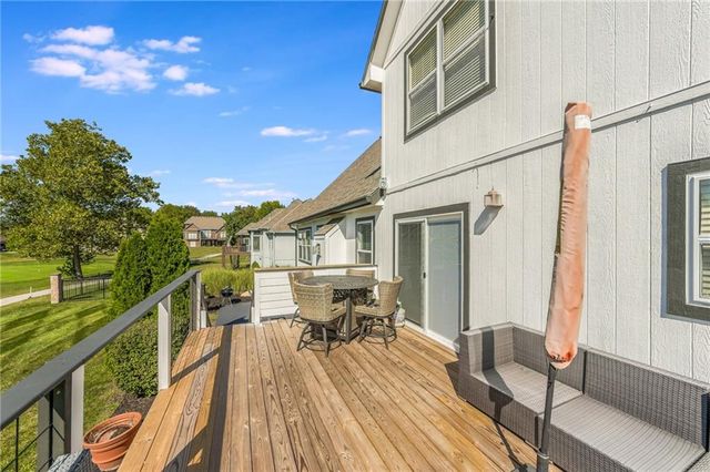 8718 Ridgeway Court, Kansas City, MO 64138