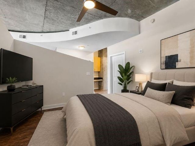 400 W Peachtree Street NW 3707, Atlanta, GA 30308