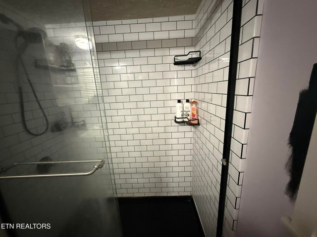 618 Dyer Rd, Madisonville, TN 37354