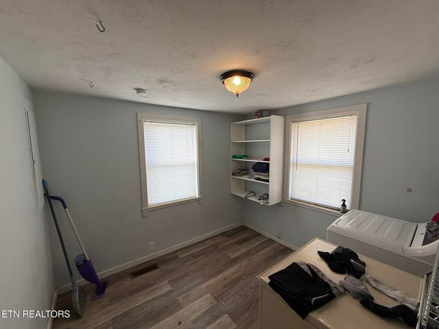 618 Dyer Rd, Madisonville, TN 37354