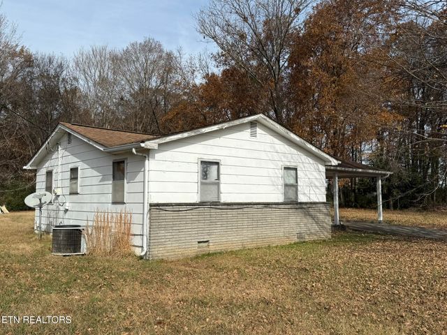 618 Dyer Rd, Madisonville, TN 37354