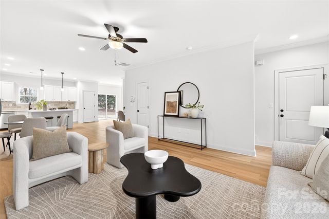 3388 Brackhill Street, Davidson, NC 28036