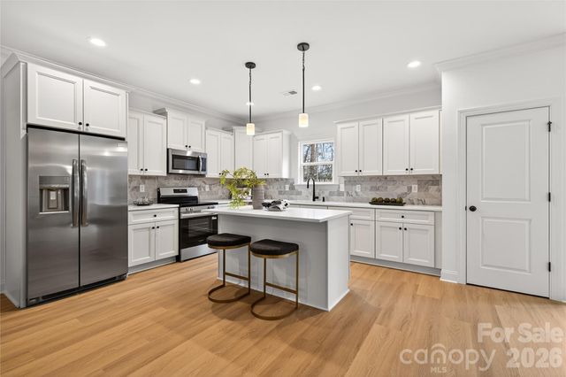 3388 Brackhill Street, Davidson, NC 28036