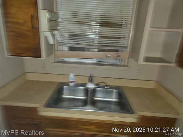 14728 Wilfred Street, Detroit, MI 48213