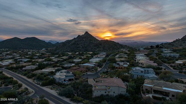 11488 E CHAMA Road, Scottsdale, AZ 85255