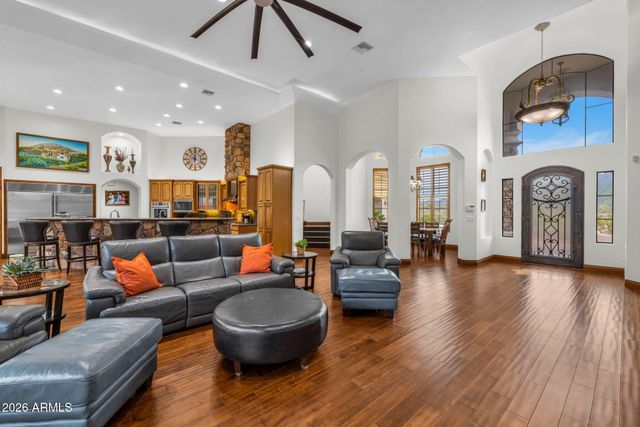 11488 E CHAMA Road, Scottsdale, AZ 85255