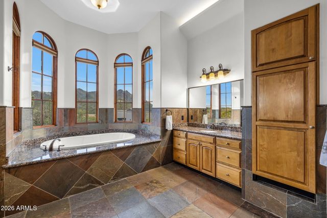 11488 E CHAMA Road, Scottsdale, AZ 85255