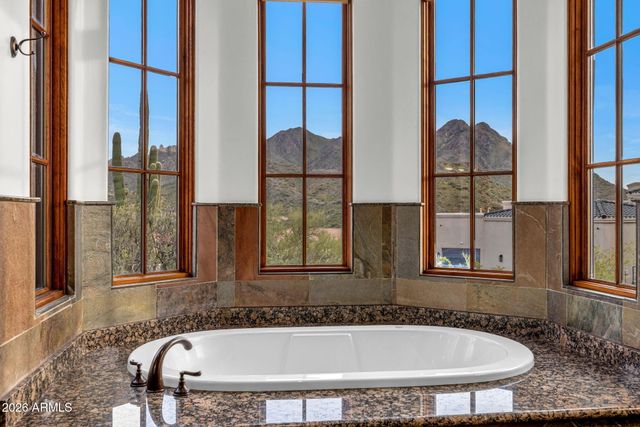 11488 E CHAMA Road, Scottsdale, AZ 85255