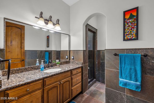 11488 E CHAMA Road, Scottsdale, AZ 85255