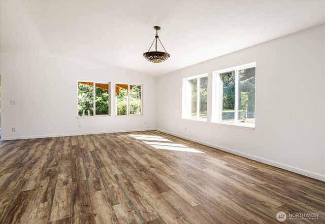 750 Race Road, Coupeville, WA 98239