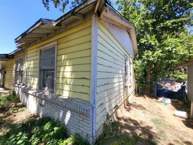 3605 Rufus Street, Fort Worth, TX 76119