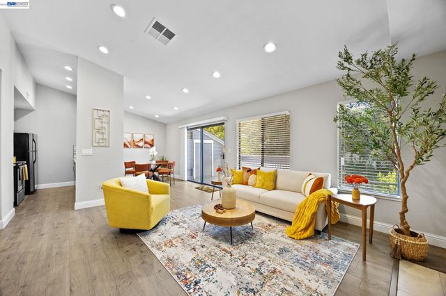 7120 Cross Creek Cir D, Dublin, CA 94568