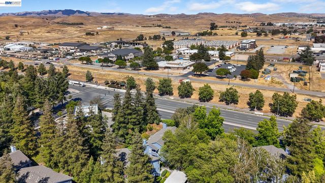 7120 Cross Creek Cir D, Dublin, CA 94568