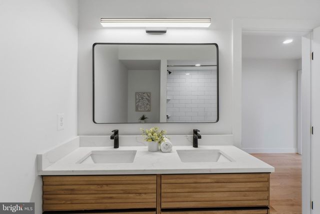 3921 ROLAND AVE, Baltimore, MD 21211