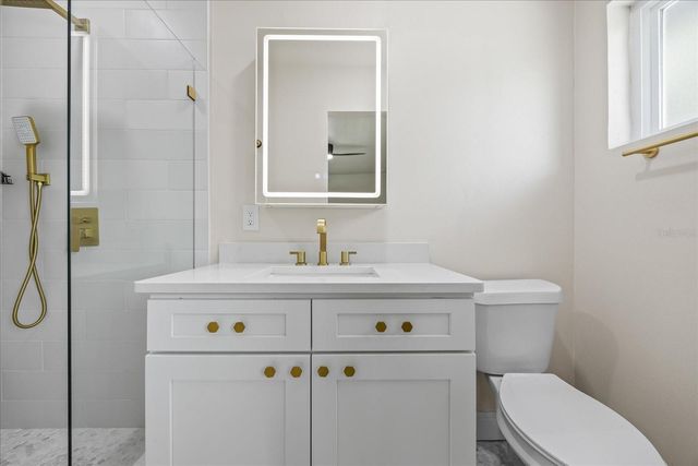 6875 11TH AVENUE N, St Petersburg, FL 33710