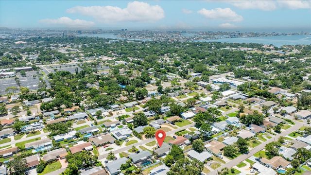 6875 11TH AVENUE N, St Petersburg, FL 33710