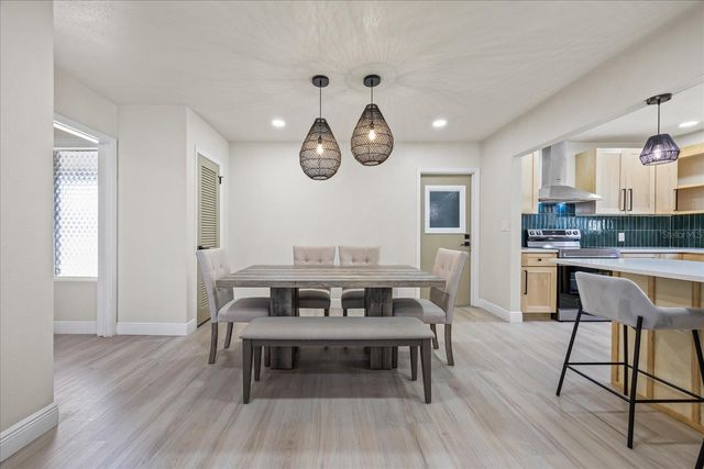 6875 11TH AVENUE N, St Petersburg, FL 33710