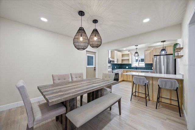 6875 11TH AVENUE N, St Petersburg, FL 33710