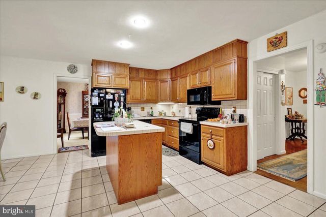 2019 LINCOLN CT, Wyomissing, PA 19610