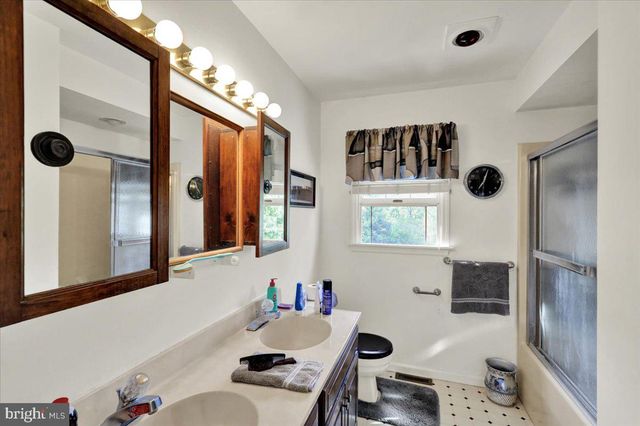 2019 LINCOLN CT, Wyomissing, PA 19610