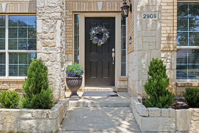 2909 Lighthouse Drive, Denton, TX 76210