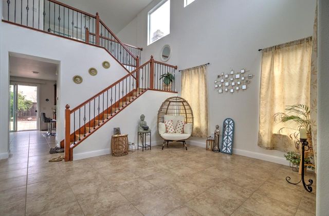 523 Danbury Pl, Lathrop, CA 95330