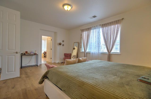 523 Danbury Pl, Lathrop, CA 95330