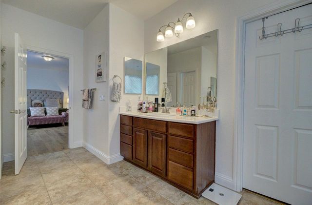 523 Danbury Pl, Lathrop, CA 95330