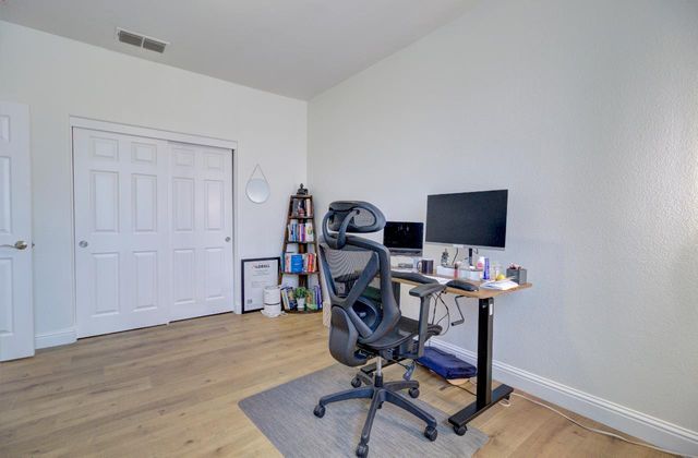 523 Danbury Pl, Lathrop, CA 95330