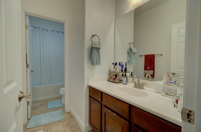 523 Danbury Pl, Lathrop, CA 95330