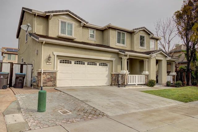 523 Danbury Pl, Lathrop, CA 95330