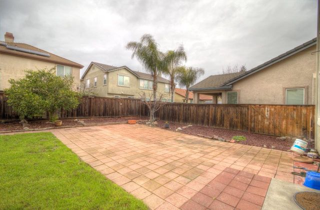 523 Danbury Pl, Lathrop, CA 95330