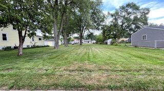 27250 Edward Street, Roseville, MI 48066