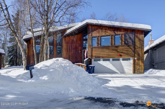 2420 Foxhall Drive, Anchorage, AK 99504