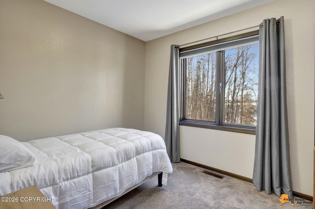 2420 Foxhall Drive, Anchorage, AK 99504