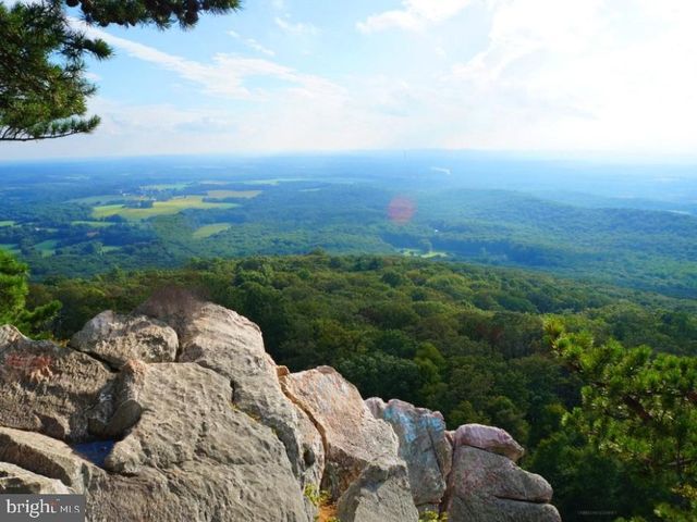 19332 CISSEL MANOR DR, Poolesville, MD 20837