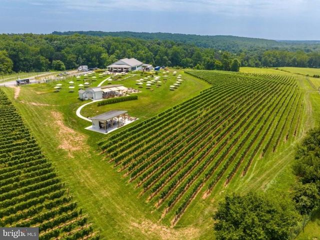 19332 CISSEL MANOR DR, Poolesville, MD 20837