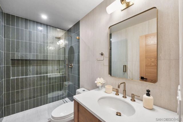 630 Camino Ynez, Solana Beach, CA 92075