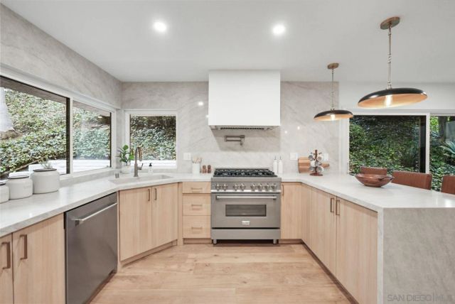 630 Camino Ynez, Solana Beach, CA 92075