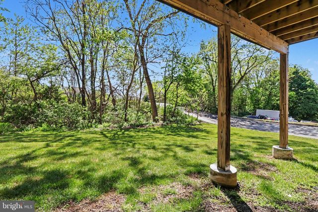 101 CHARTWOOD DR, Harrisburg, PA 17111